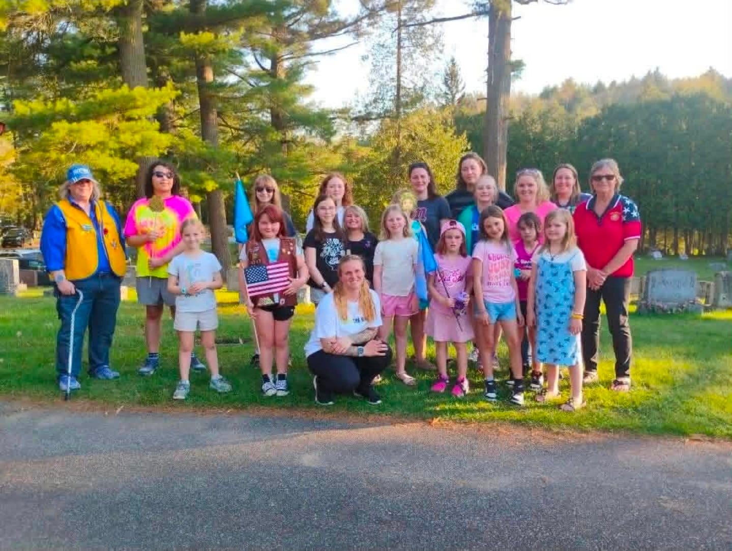 Girl Scouts and VFW Auxiliary at St. Bernards Cemetery